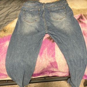 Ripping jeans